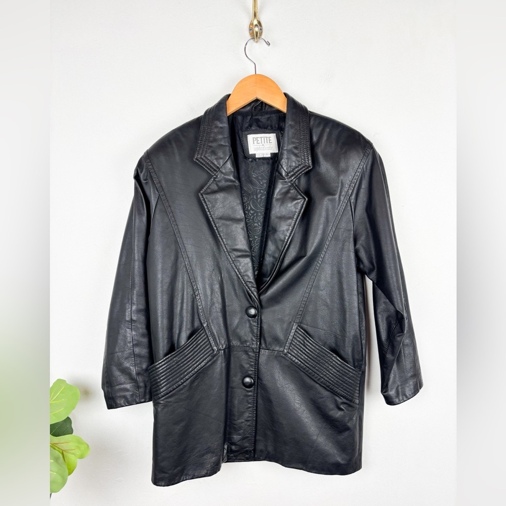 Vintage Petite Sophisticates Women’s Black Leather Blazer Jacket Sz P (US S)